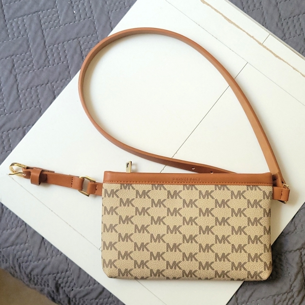 Micheal Kors Fanny Pack, Camel Color with Beige. Gold Buckle Detail